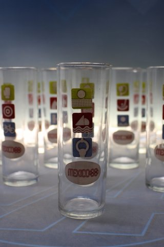Olimpiadas México 68. 13 vasos altos serigrafiados. ELSA, Spain.
