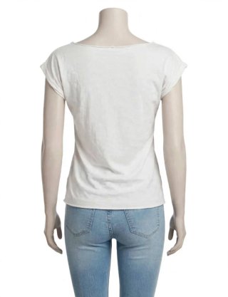 Camiseta blanca de manga corta de la marca Bershka