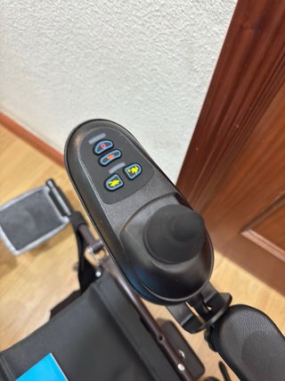 Silla de Ruedas Eléctrica Plegable Ligera