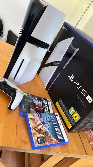 Console PS5 Pro 2TB + Controller + Giochi