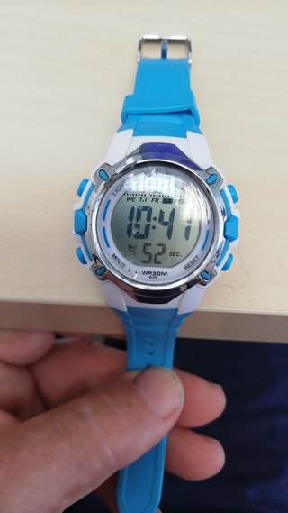 Reloj Polit Digital Azul y Blanco