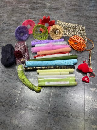 Materiales de floristería y manualidades