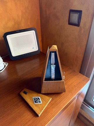 Metrónomo Wittner de madera