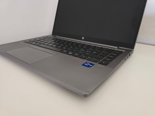 HP ZBook Firefly 14 G8..i7-1185G7..SSD 256..RAM 16