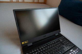 Acer Nitro 5 RTX 4060, 16GB RAM, 512GB + cascos