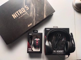 Acer Nitro 5 RTX 4060, 16GB RAM, 512GB + cascos