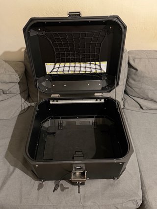 Baúl Kappa K’Force KFR48 48L Aluminio Negro