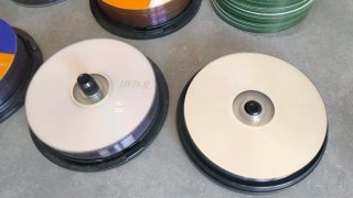 Más de 500 DVDs vírgenes  Varias marcas