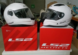 Cascos Moto Integrales LS2 Blancos