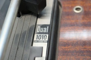 Tocadiscos vintage Bettor Ami 10-S Dual 1010-S. Con radio. Años 70-80.