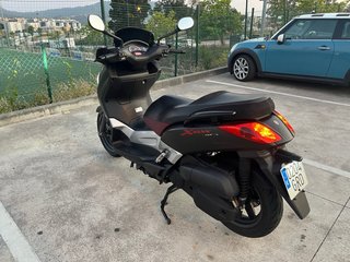 Yamaha X-Max 125 Black Max