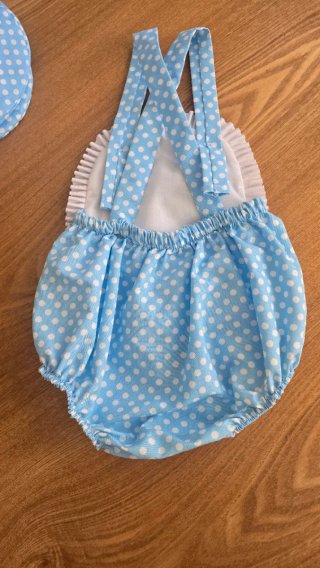 Traje de gitano bebé: pelele y gorro lunares