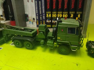 Camión Pegaso Trailer Militar 1/43