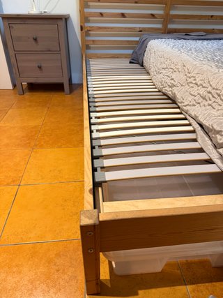 Cama IKEA Tarva 160x200 + Somier LÖNSET + colchón