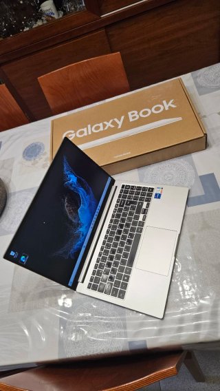 Samsung Book2 i7-1255U 15,6 1TB SSD Windows 11