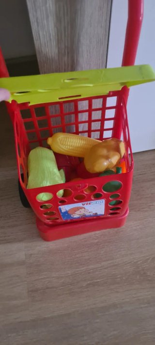 Cocinita de juguete IKEA con accesorios