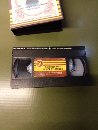 VHS La mujer más guapa del mundo