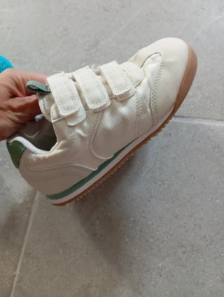 Deportivas niño velcro blancas