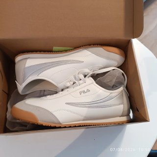 Zapatillas Fila Mujer Blancas y grises