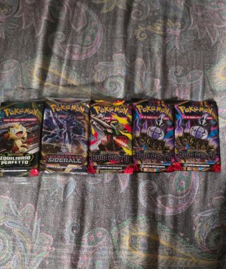 5 Bustine Pokemon - Italiano
