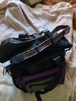Bolso Desigual Negro y Morado