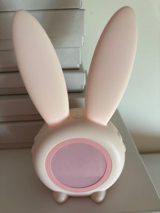 Reloj Despertador Conejo Rosa Luminoso no funciona