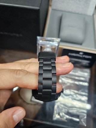 Hamilton Khaki Field Titanium Automatic 42mm