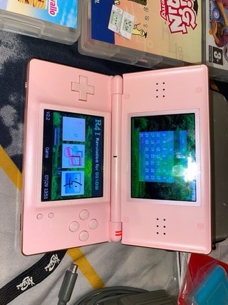 Nintendo DS Lite Rosa + 3 Juegos