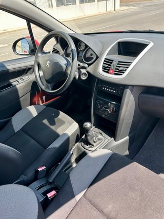 Peugeot 207 2009