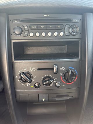Peugeot 207 2009