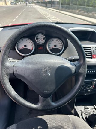 Peugeot 207 2009