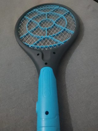 Mata insectos eléctrico azul y gris