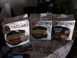 Cafetera Bosch Tassimo y cápsulas Jacobs