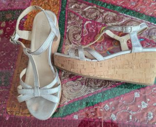 Sandalias Alpe Woman Plateadas Tacon Cuña