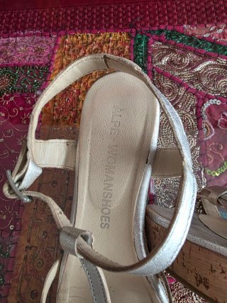 Sandalias Alpe Woman Plateadas Tacon Cuña