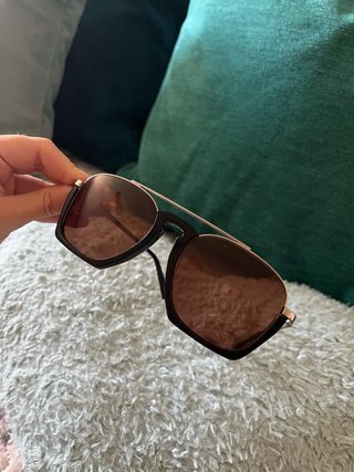 Gafas de sol Karl Lagerfeld negras y marrones