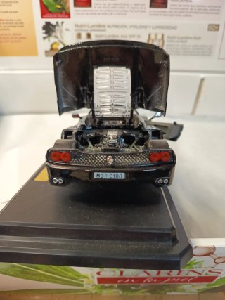 Maqueta Ferrari F50 1995