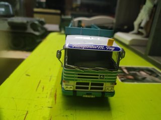 Pegaso Camión 4 Ejes 1/43 con defectos