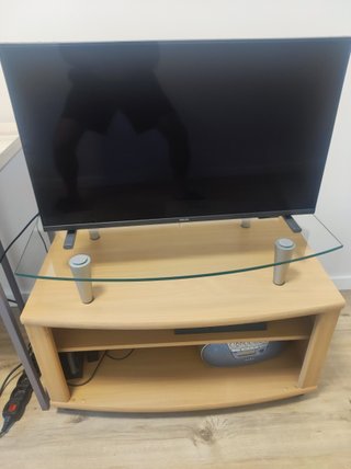Mesa TV madera y vitrina  de cristal