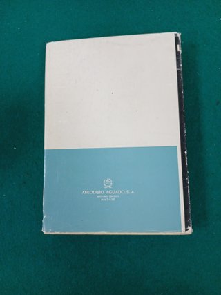 Libro Vida y obra de benavente de Angel Lazaro