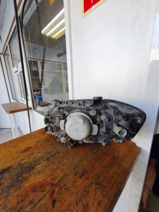 Faro Delantero Derecho Subaru Outback