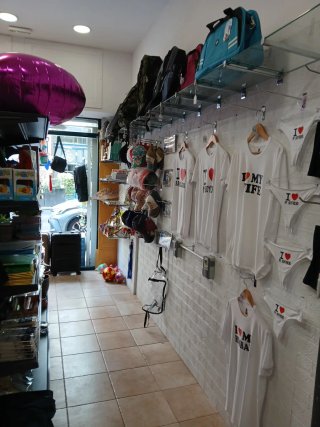 Caja registradora y accesorios tienda