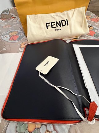 Fendi pochette arancione