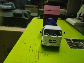 Camión Pegaso Comet 1/43