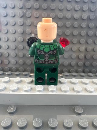 Lego Marvel Vulture Traje Verde Oscuro