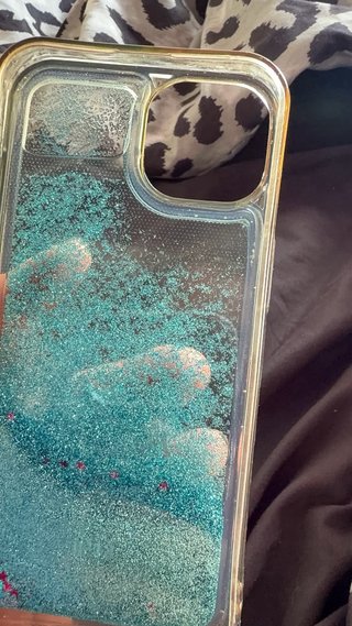 Funda iPhone 13 con purpurina y Stitch