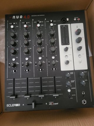 Mesa de mezclas DJ analógica Ecler NUO 4.0