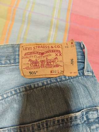 Levi's Vaqueros Cortos Desgastados Unisex