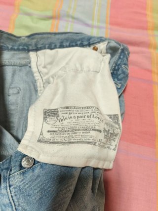 Levi's Vaqueros Cortos Desgastados Unisex