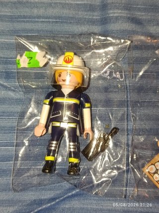 Playmobil bombero y cocinero.